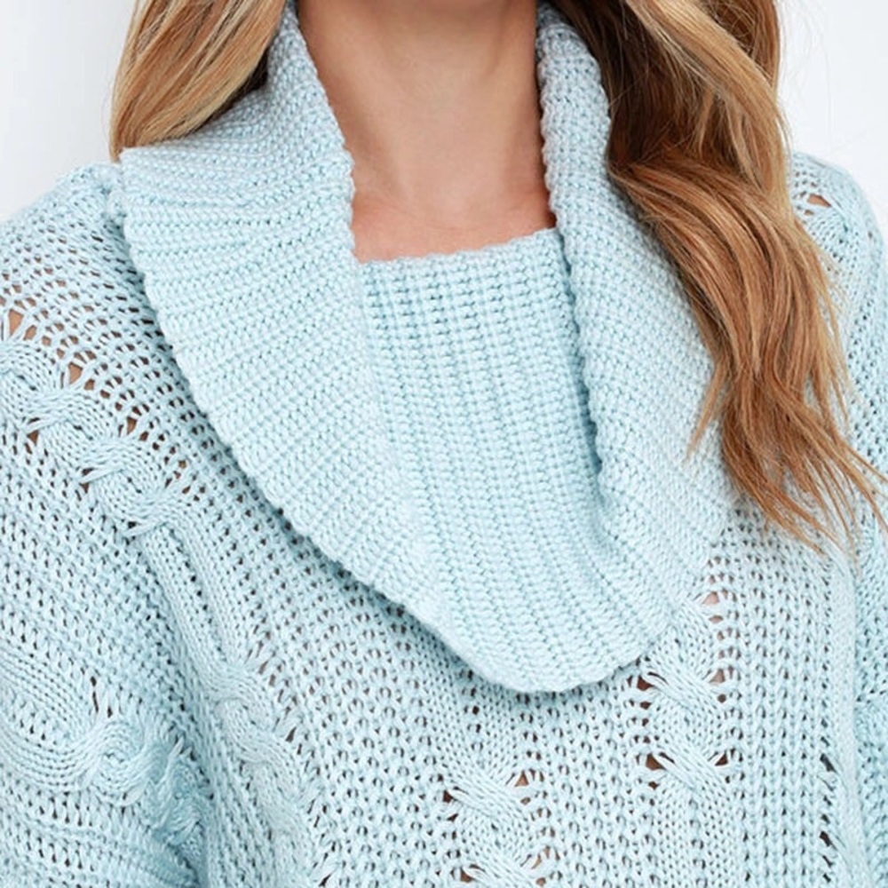 ✨Sky Blue Chunky Cable Knit Sweater✨ - Picture 4 of 7